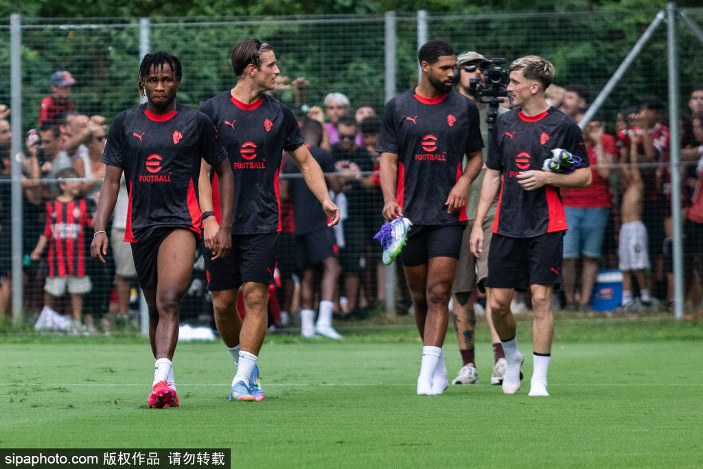 更是球迷们 更是球迷们